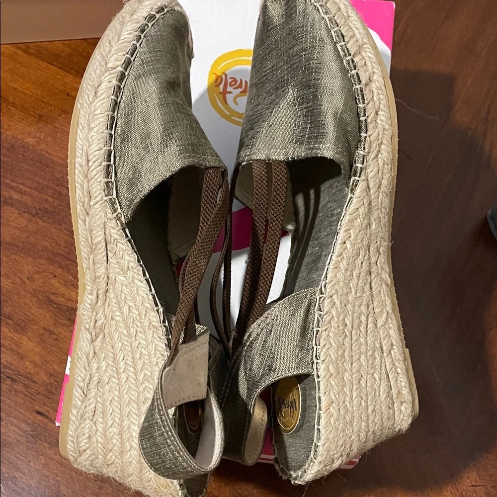Stylish Olive Green Espadrille Sandals VIDORRETA